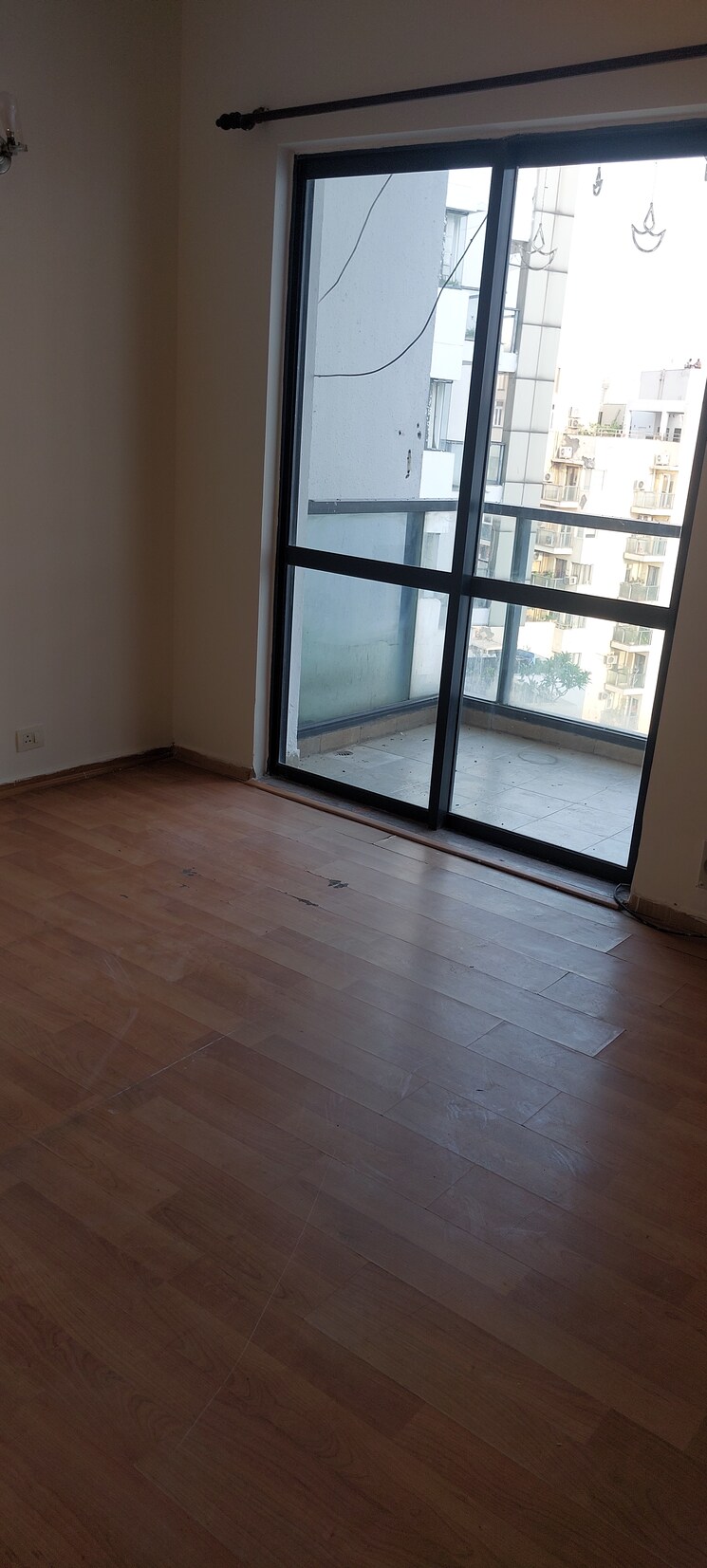 Room, unitech-uniworld-gardens 3 Bedroom 2086 Sq.Ft. Apartment In Sector 47 Gurgaon 8681283