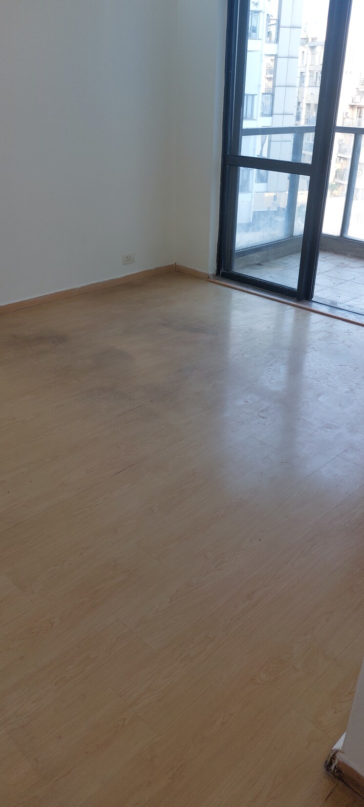 Room, unitech-uniworld-gardens 3 Bedroom 2086 Sq.Ft. Apartment In Sector 47 Gurgaon 8681283