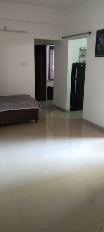 Room in 2 BHK Builder Floor at Ghogali – for Rent
