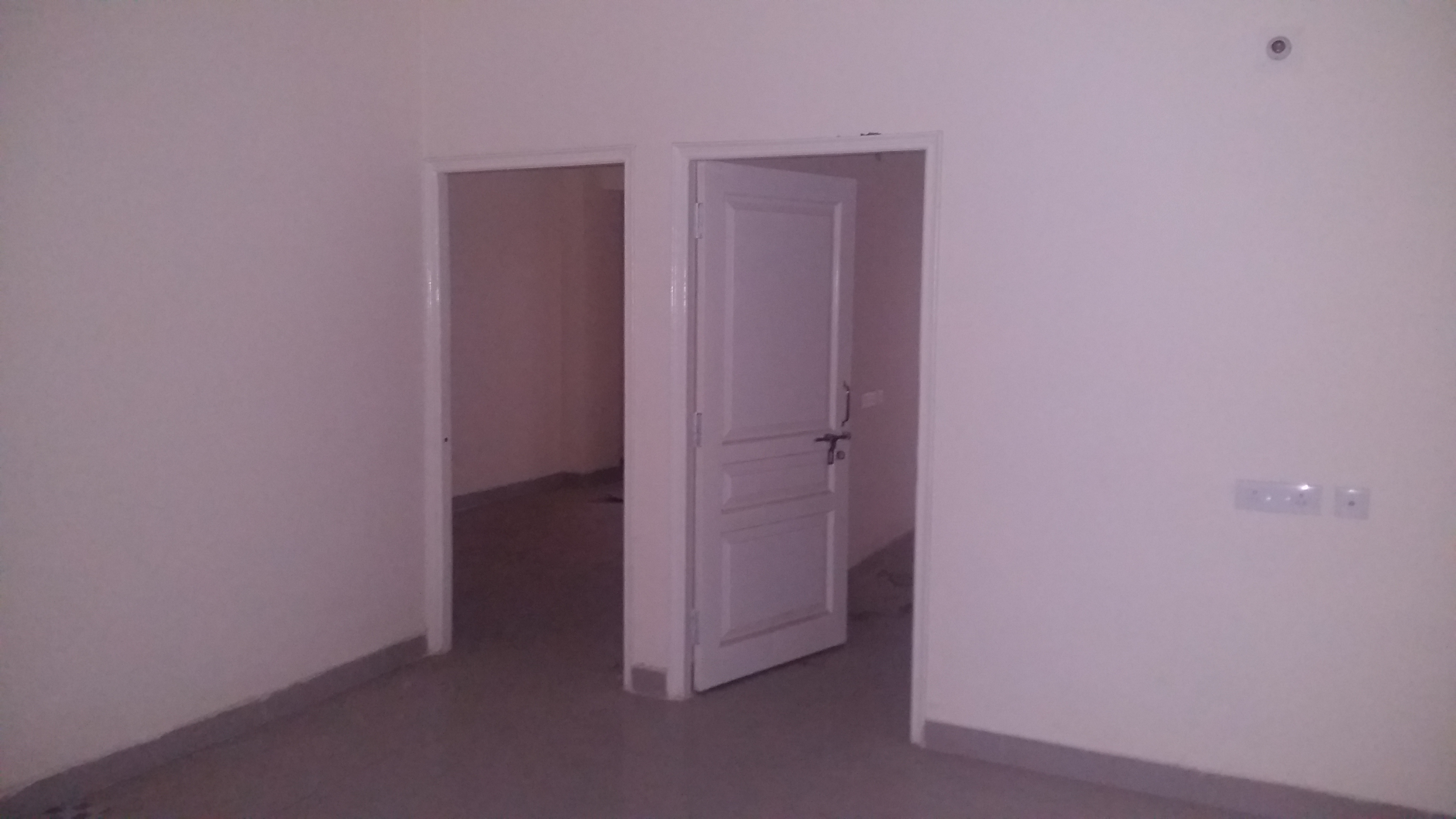 3 BHK + Study Room Apartment For Sale in Sri Nager Colony , Sigra
