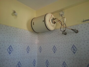 Bathroom in 1 RK Independent House at Rt Nagar – for Rent