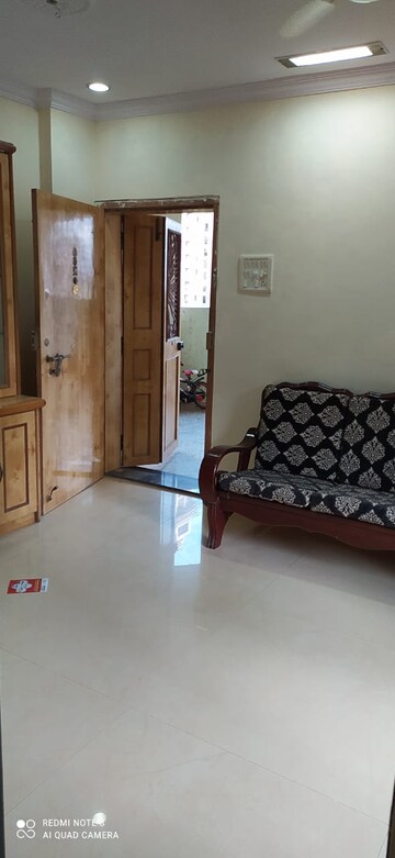 1 BHK Apartment For Rent in Neelganga Apartment, Lower Parel