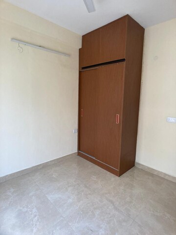 Room in 2 BHK Apartment at Signature The Serenas, Sohna Sector 36 – for Rent