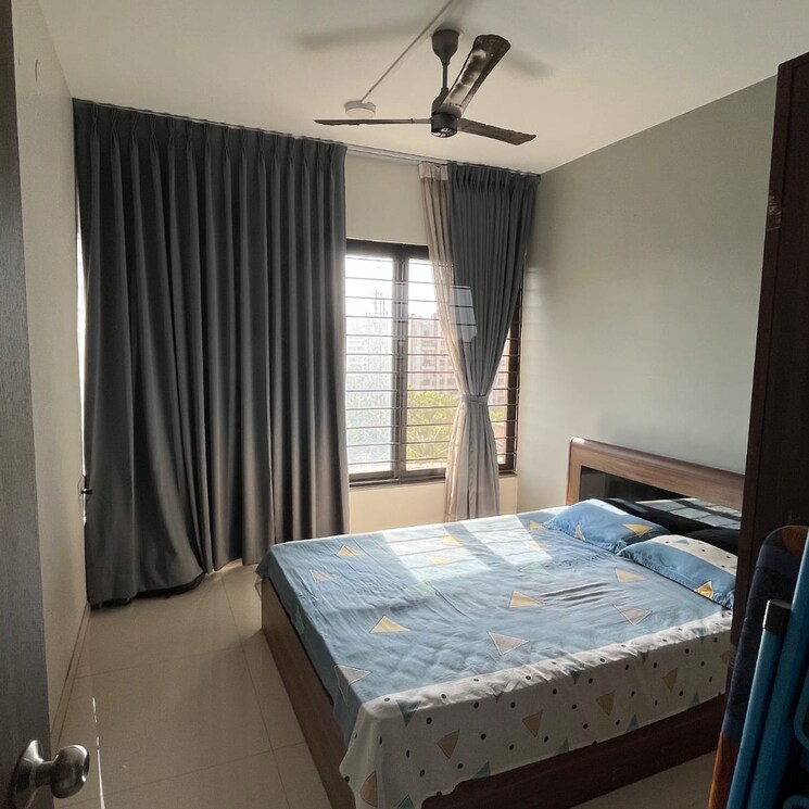 Bedroom, kumar-prospera-hadapsar 2 Bedroom 942 Sq.Ft. Apartment In Amanora Park Town Pune 8682186