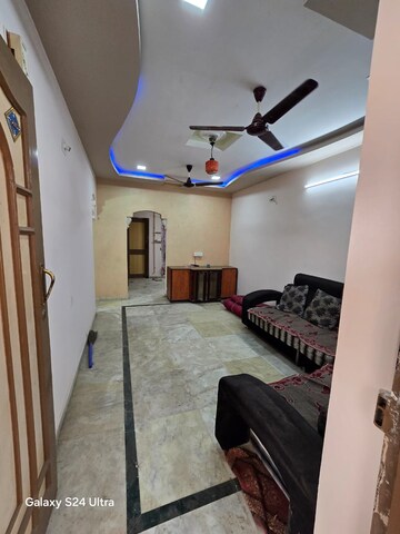 Living Room in 2 BHK Apartment at Karelibaug – for Rent