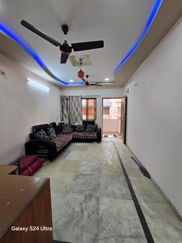 Living Room in 2 BHK Apartment at Karelibaug – for Rent