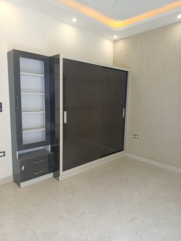 1 BHK Builder Floor For Sale in Sahastradhara Road