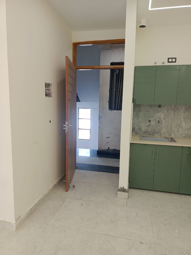 Room, sahastradhara road 1 Bedroom 680 Sq.Ft. Builder Floor In Sahastradhara Road Dehradun 8682206