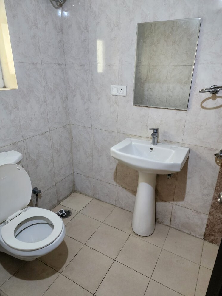 Bathroom, aditya-imperial-heights 2 Bedroom 1250 Sq.Ft. Apartment In Hafeezpet Hyderabad 8682207