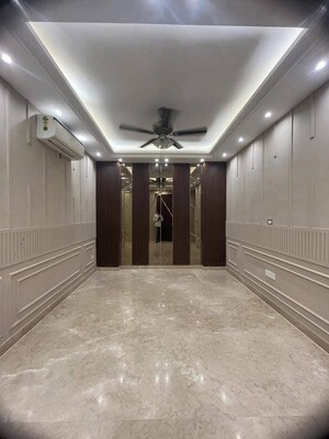 Building Lobby in 4 BHK Apartment at Paras Quartier, Gwal Pahari – for Sale