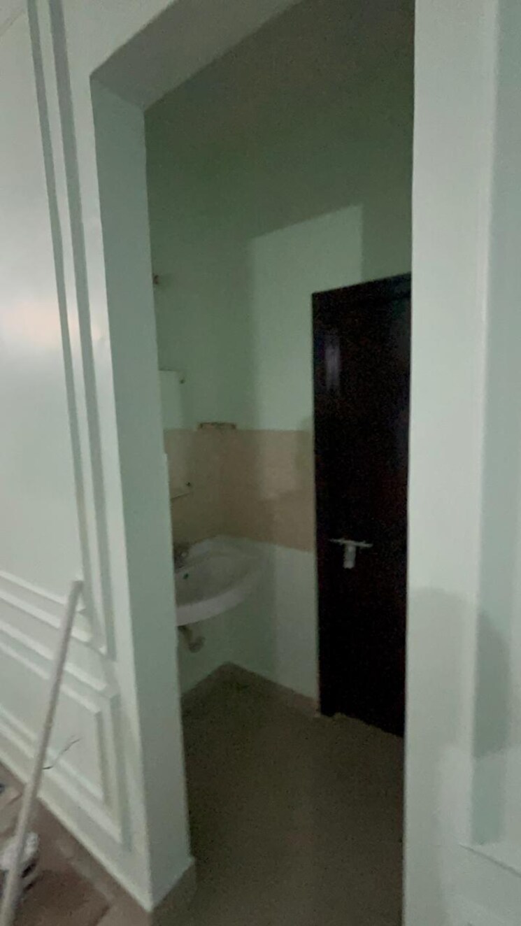 Bathroom, greenwood-apartment 3.5 Bedroom 1700 Sq.Ft. Apartment In Gomti Nagar Lucknow 8682230