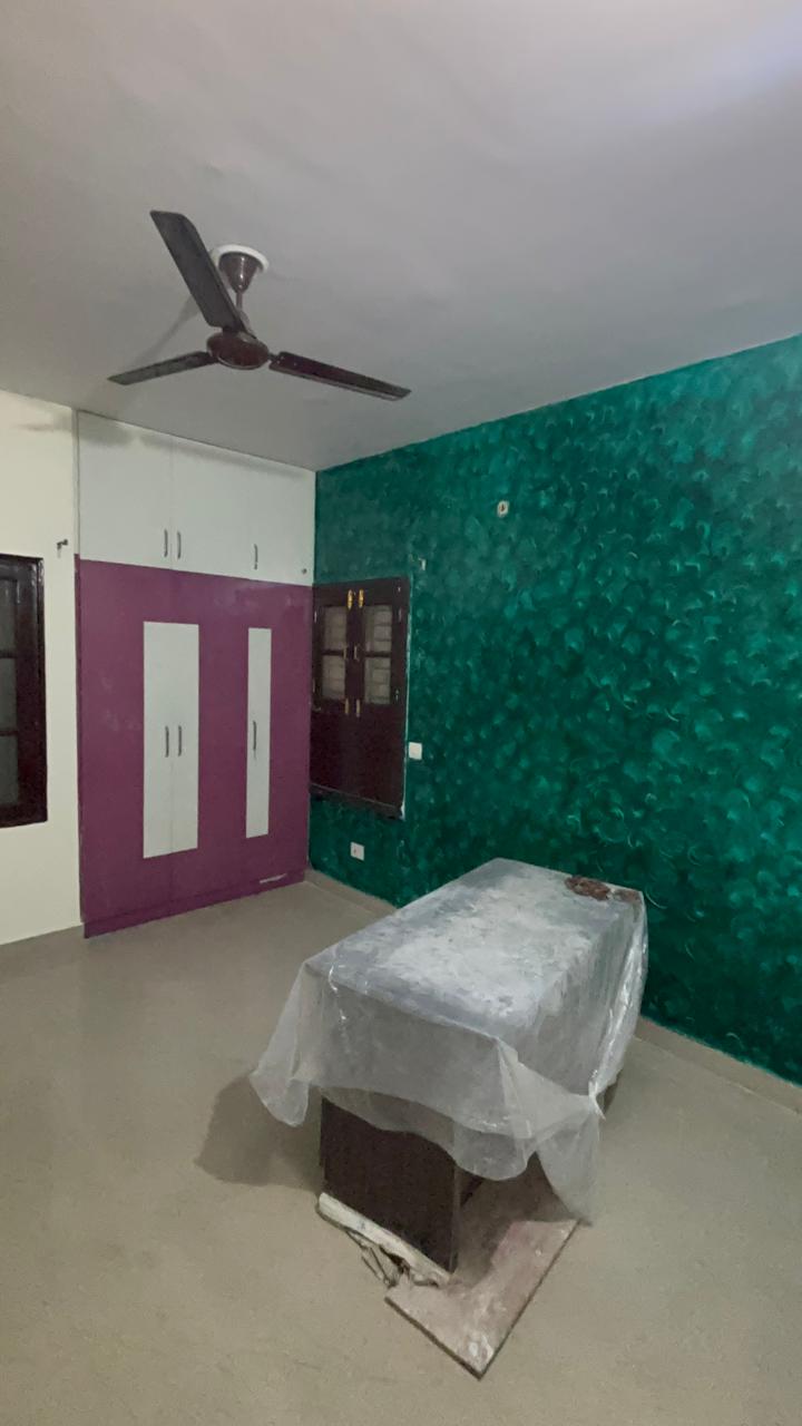 3.5 BHK + Study Room 1700 Sq.Ft. Apartment in Greenwood Apartment