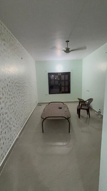 Bathroom in 3.5 BHK Apartment at Greenwood Apartment, Gomti Nagar – for Rent