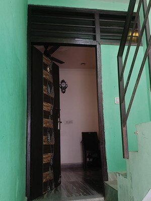 Furnished Amenities in 2 BHK Builder Floor at Pul Pehlad Pur – for Sale