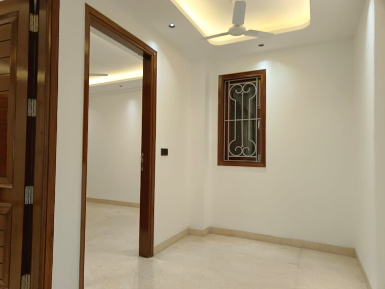 Room, saket 3 Bedroom 150 Sq.Yd. Builder Floor In Saket Delhi 8682242
