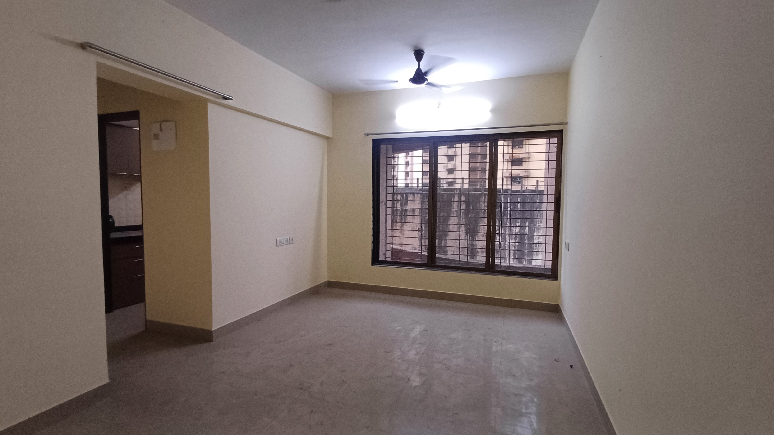 3 BHK + Extra Room 827 Sq.Ft. Apartment in Hubtown Greenwoods
