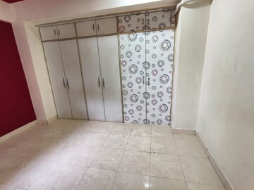 Room in 1 BHK Apartment at Rishabh Heights CHS, Dombivli West – for Rent