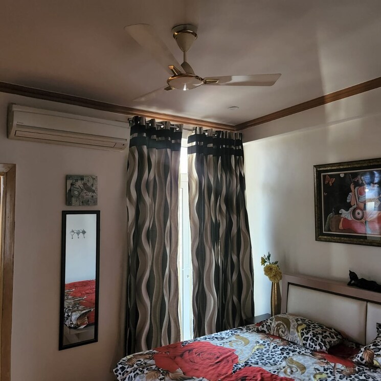 Bedroom, unitech-residency-greens 3.5 Bedroom 2200 Sq.Ft. Builder Floor In Durga Colony Gurgaon 8682290
