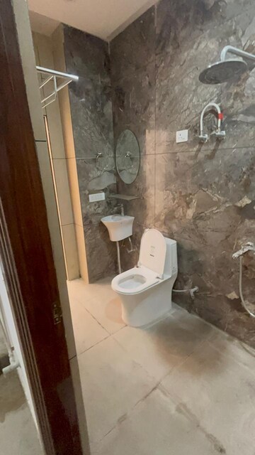 Bathroom in 2 BHK Builder Floor at Gomti Nagar – for Rent