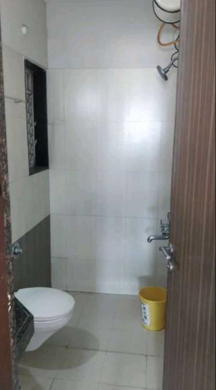 Bathroom, rustomjee-athena 2 Bedroom 1015 Sq.Ft. Apartment In Majiwada Thane 8682323