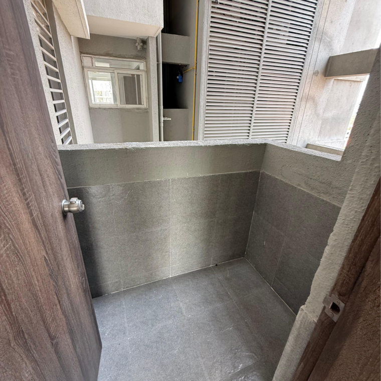 Bathroom, goel-ganga-serio 3 Bedroom 1070 Sq.Ft. Apartment In Santipur Pune 8682330