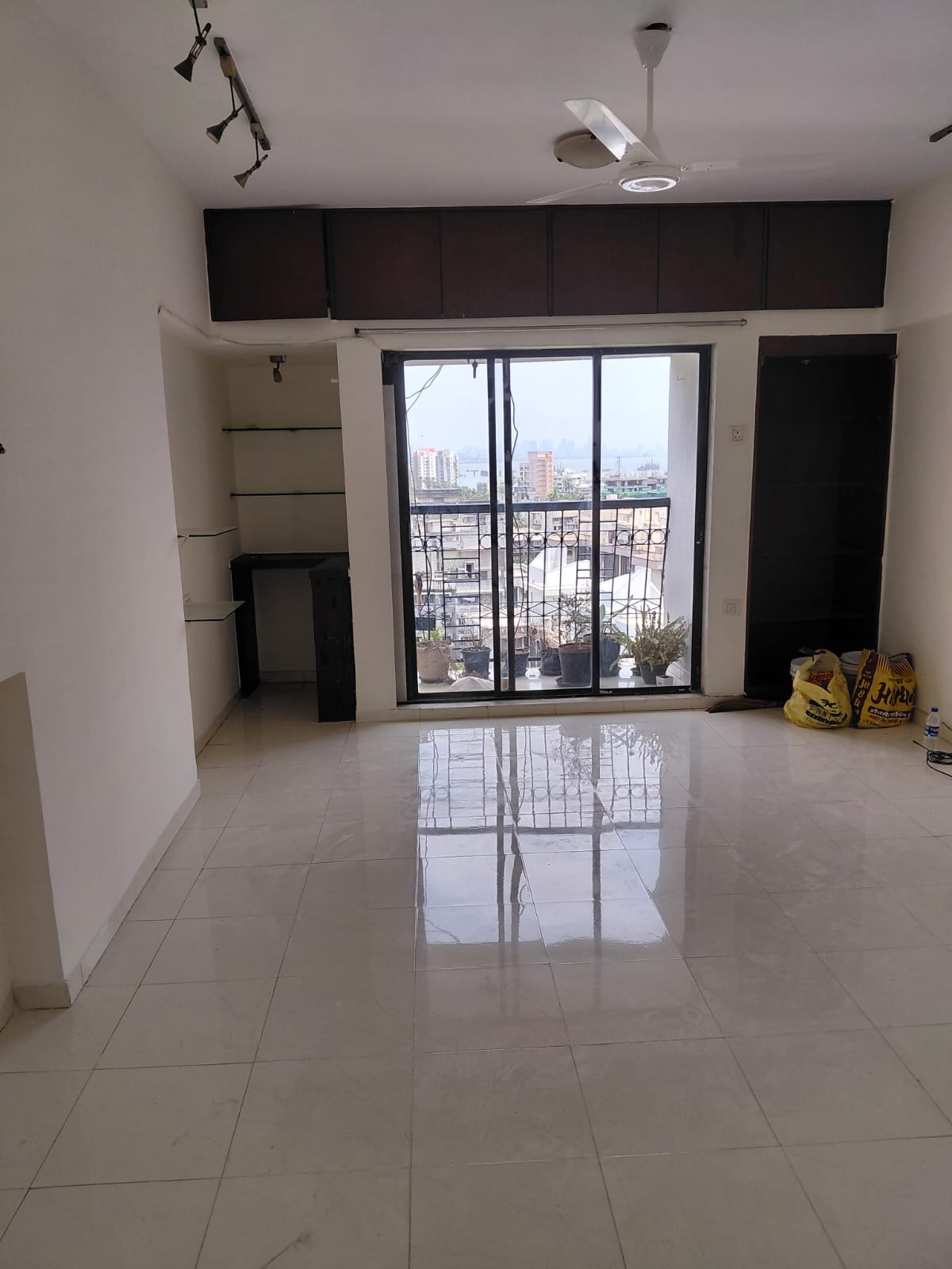 2 BHK Apartment For Rent in Yari Road, Versova, Andhe