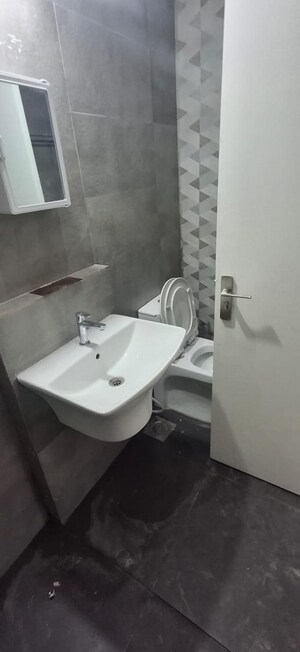 Bathroom in 1 BHK Apartment at Veena Serenity, Chembur – for Sale