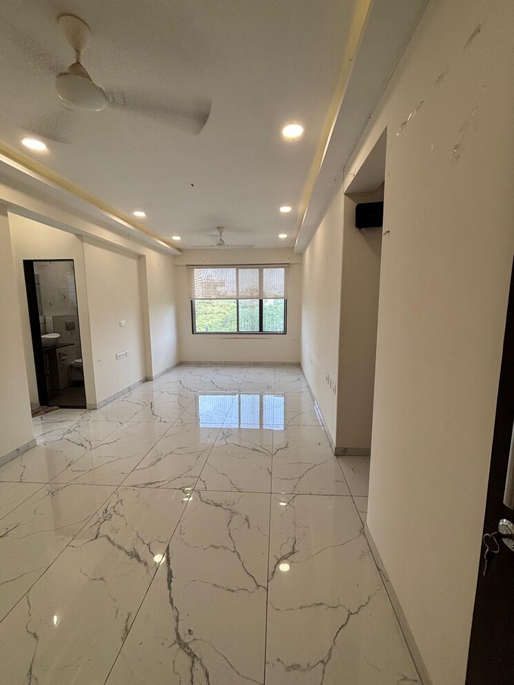 undefined, andheri west 2 Bedroom 950 Sq.Ft. Apartment In Andheri West Mumbai 8682366