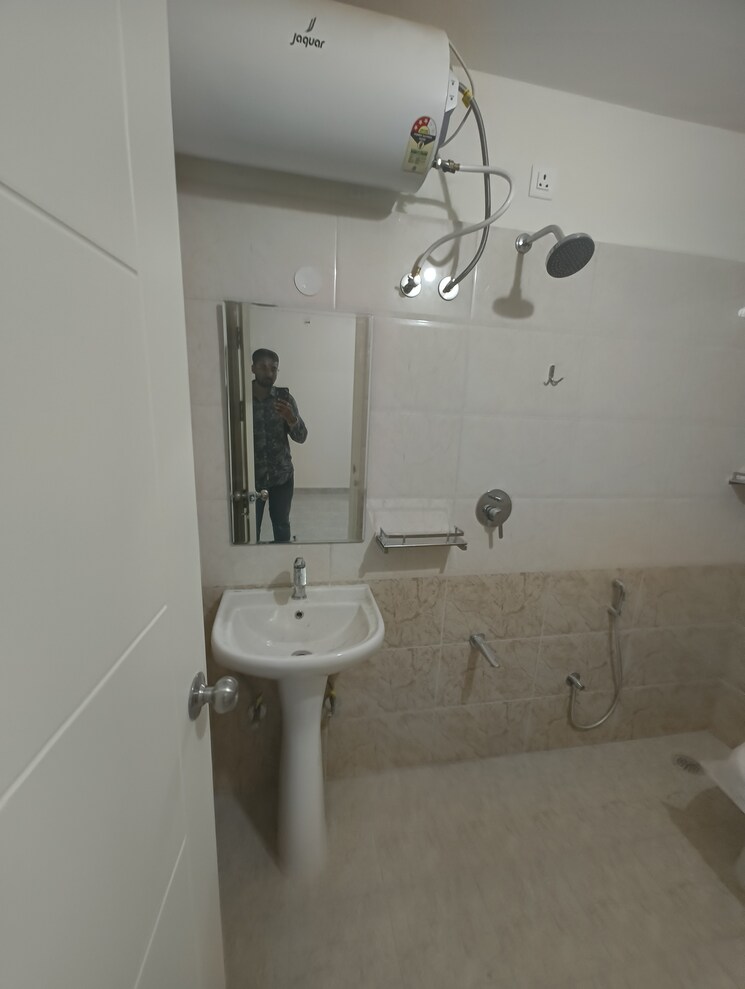 Bathroom, akshaya-enclave-new-thippasandra 2 Bedroom 1300 Sq.Ft. Builder Floor In New Thippasandra Bangalore 8682375