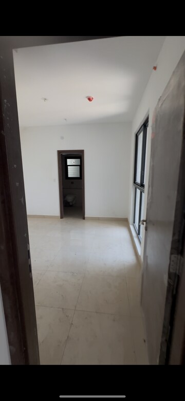 Room in 2 BHK Apartment at Assetz Canvas And Cove, Hosur Road – for Sale