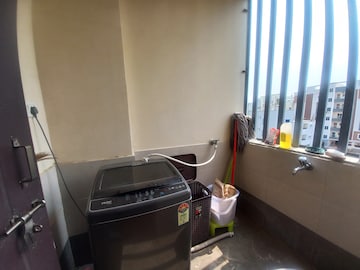Furnished Amenities in 3 BHK Apartment at Kondapur – for Rent