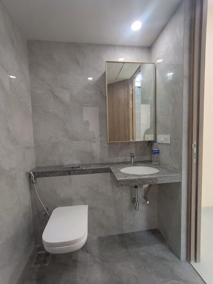 Bathroom, rite-skyluxe 2 Bedroom 743 Sq.Ft. Apartment In Chembur Mumbai 8682433