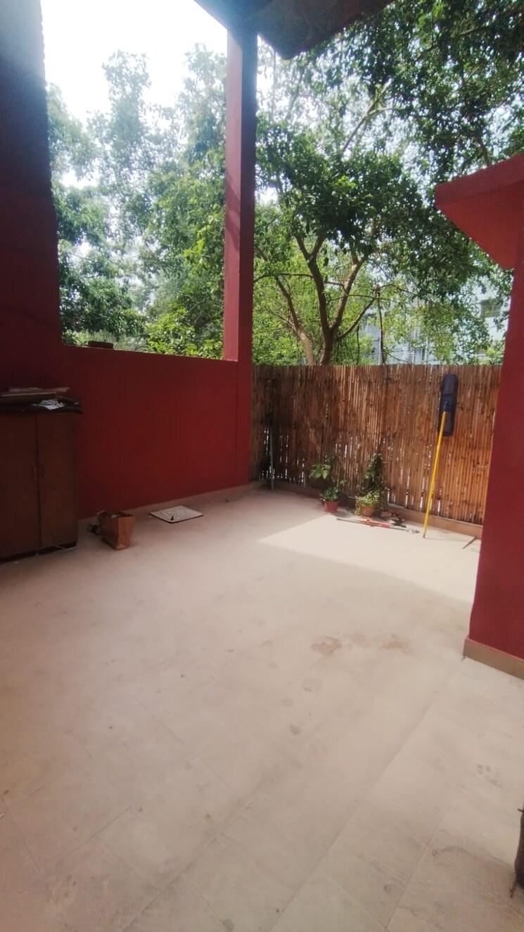 Room, safdarjung development area 2 Bedroom 150 Sq.Yd. Builder Floor In Safdarjung Development Area Delhi 8682437