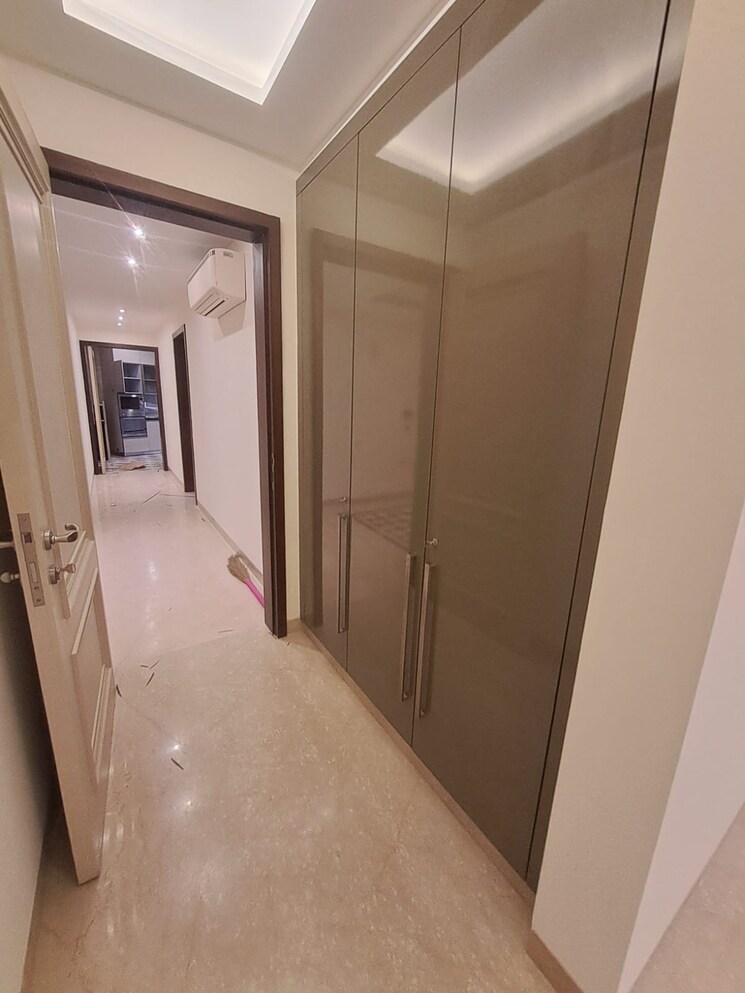 undefined, safdarjung enclave 4 Bedroom 300 Sq.Yd. Builder Floor In Safdarjung Enclave Delhi 8682444