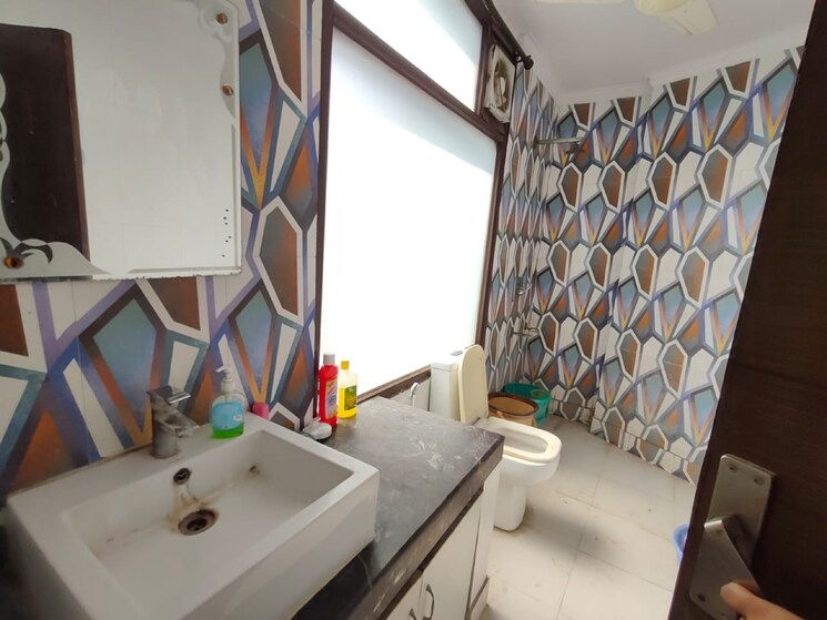 Team Area, malviya nagar 1.5 Bedroom 100 Sq.Yd. Builder Floor In Malviya Nagar Delhi 8682458