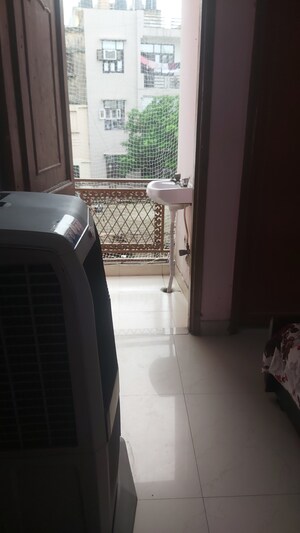 Kitchen in 2.5 BHK Builder Floor at Mayur Vihar – for Sale