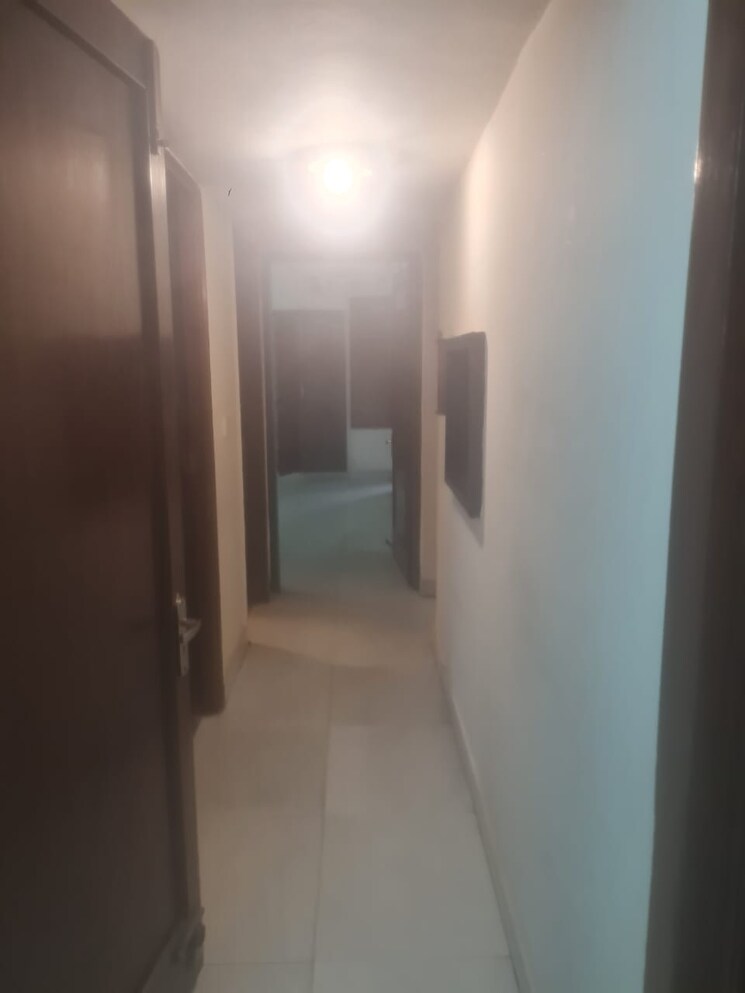 undefined, safdarjung development area 2 Bedroom 200 Sq.Yd. Builder Floor In Safdarjung Development Area Delhi 8682463