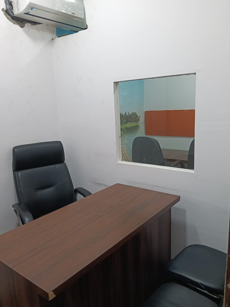 Office Space For Rent in Office Space