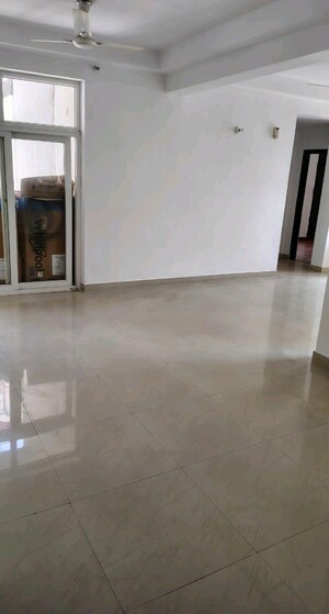 Room in 3 BHK Apartment at Amrapali Zodiac, Sector 120 – for Sale