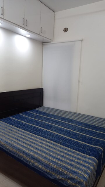 Bedroom in 3 BHK Apartment at Hazratganj – for Rent