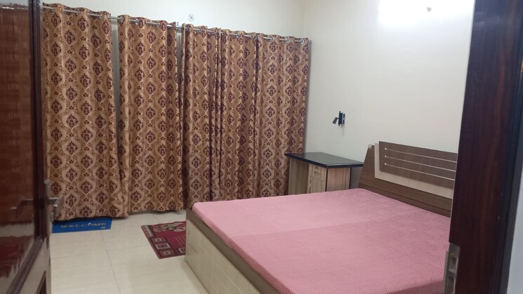 Bedroom, hazratganj 3 Bedroom 1450 Sq.Ft. Apartment In Hazratganj Lucknow 8682513