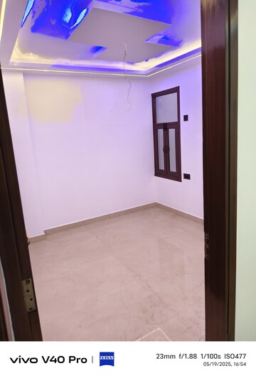 1.5 BHK Builder Floor For Sale in Laxmi Nagar