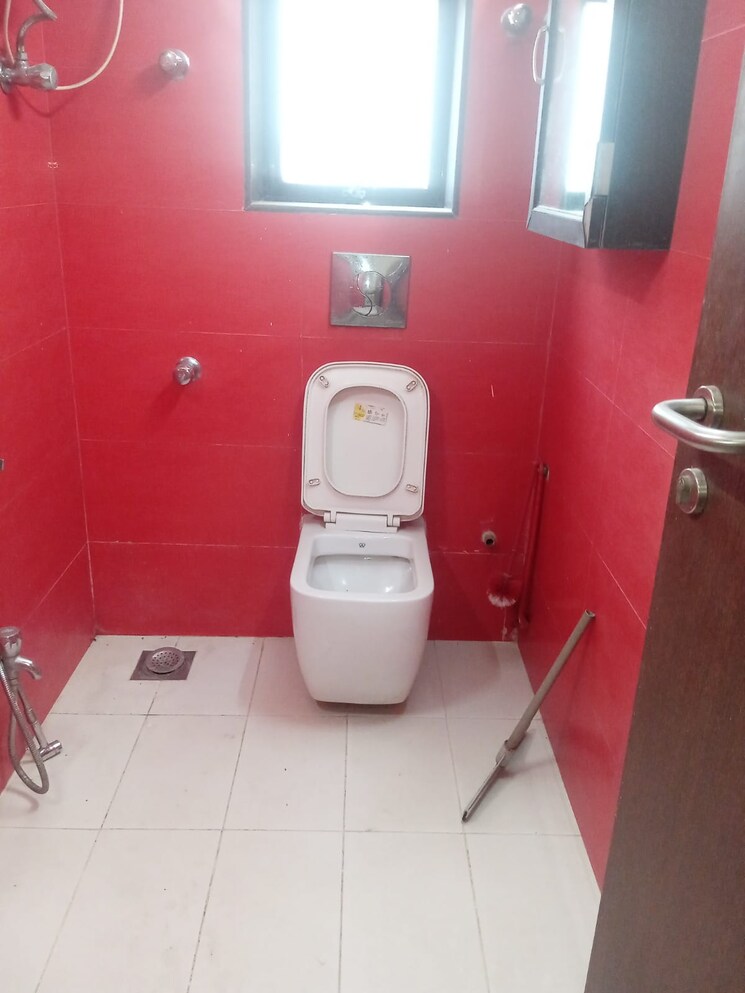 Bathroom, yashodham-complex 4 Bedroom 1500 Sq.Ft. Apartment In Goregaon East Mumbai 8682547