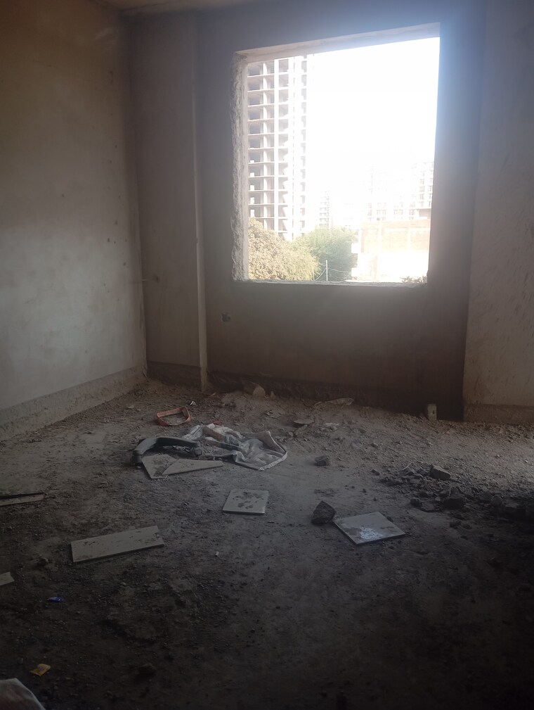 Room, grand-omaxe 2 Bedroom 1125 Sq.Yd. Apartment In Gomti Nagar Lucknow 8682556