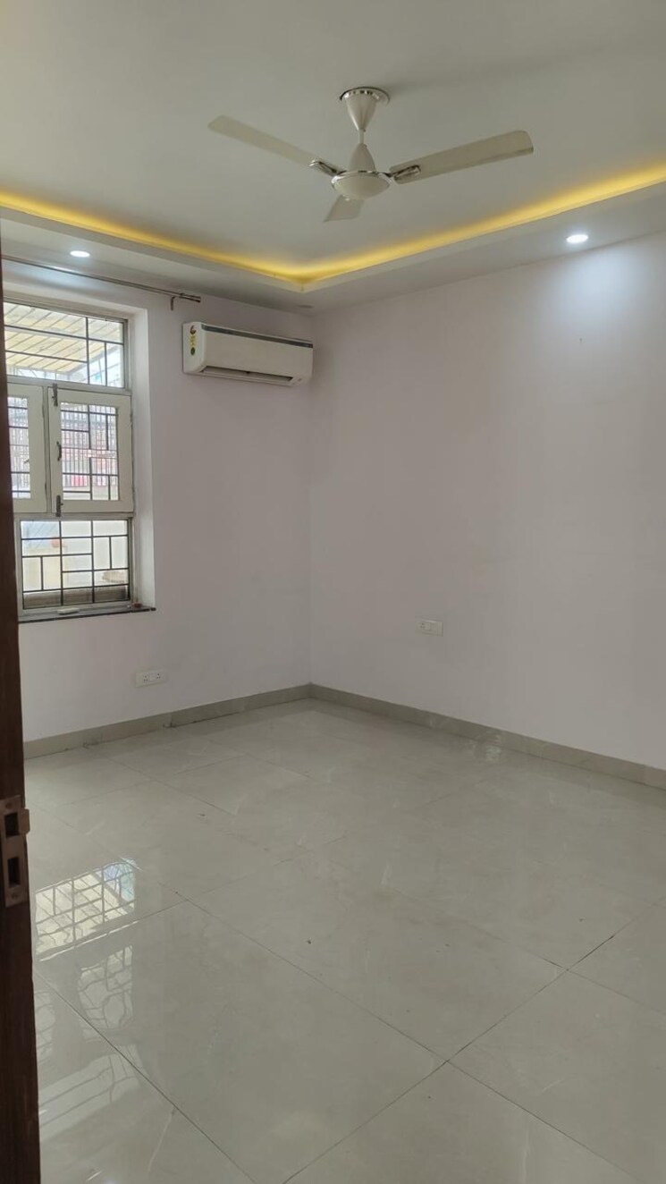 Bedroom, sector 13 dwarka 3.5 Bedroom 1650 Sq.Ft. Apartment In Sector 13 Dwarka Delhi 8682564