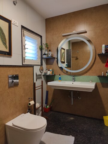 Bathroom in 3 BHK Apartment at Richmond Town – for Rent