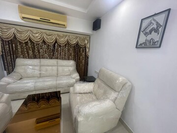 Living Room in 2 BHK Apartment at Express Apartment, Yari Road – for Rent