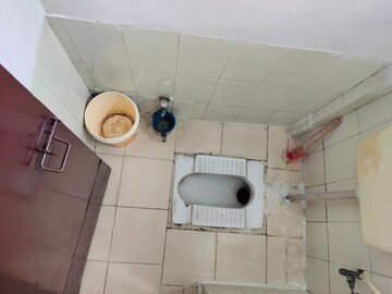 Bathroom in 1 BHK Apartment at Molarband – for Rent
