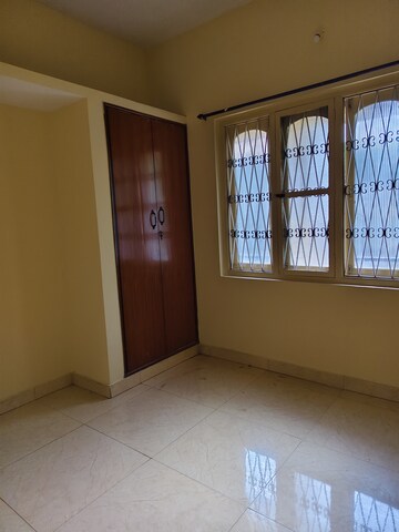 Room in 1 BHK Builder Floor at Indiranagar – for Rent