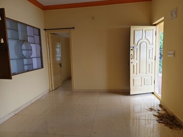 Room in 1 BHK Builder Floor at Indiranagar – for Rent